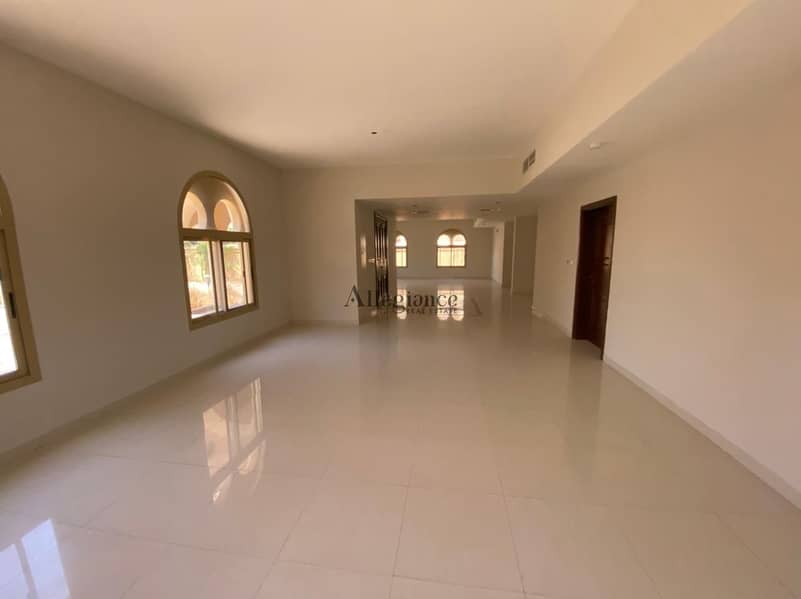 12 Luxury  Villa| vacant | Large plot in Best Price