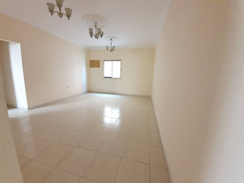 شقة في أبو شغارة 2 غرف 22000 درهم - 4891064
