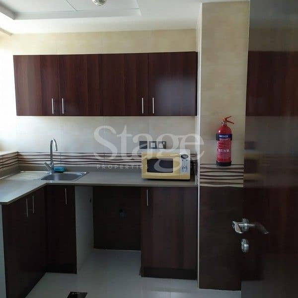 8 Closed Kitchen | Furnished | As big as a 1 bedroom