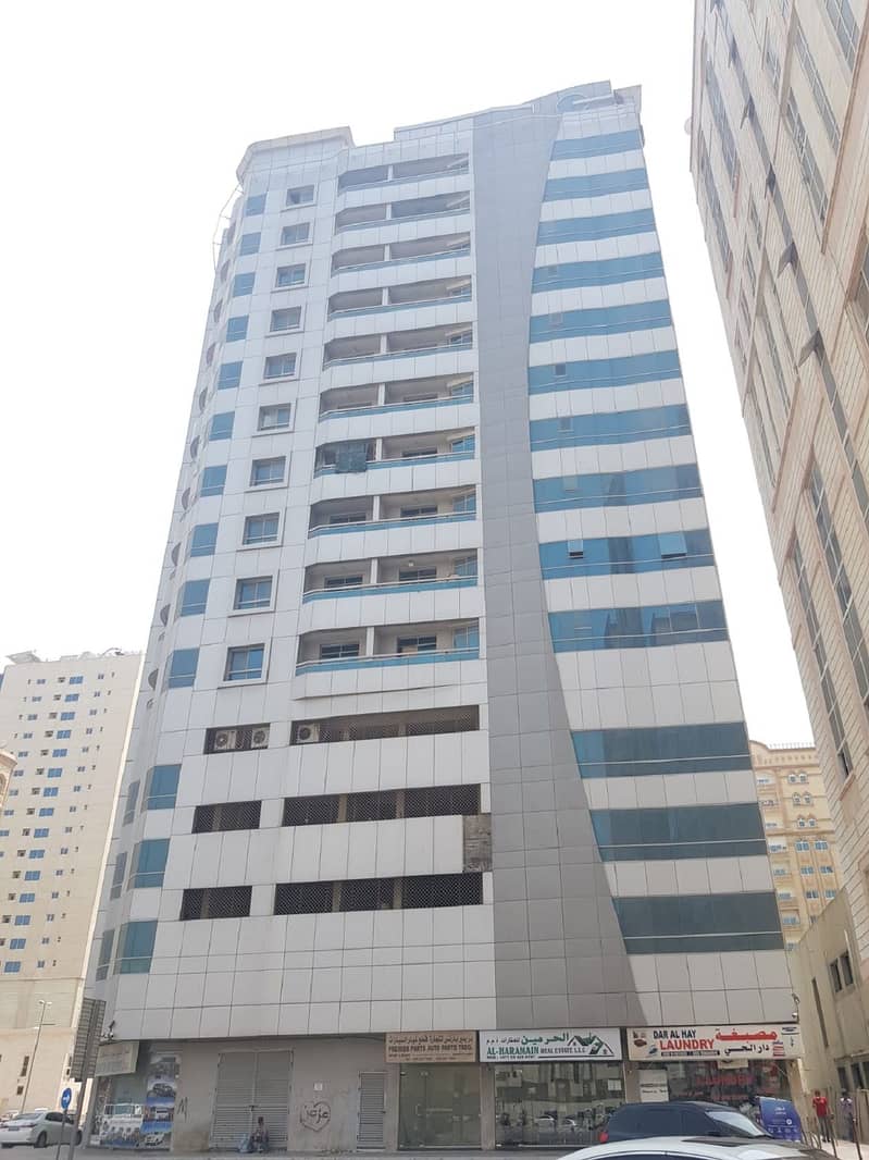 1 Bedroom Hall with 2 Bathrooms for Rent AED 16,000