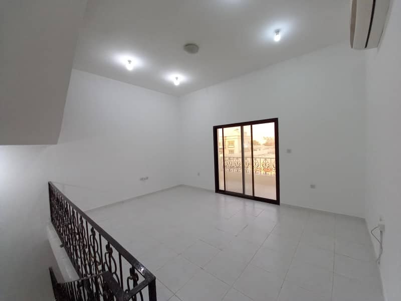 9 modern pvt entrance 4 master B/R villa with covered parking