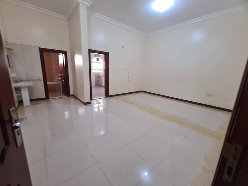 14 hall and majlis for rent in Shakhbout