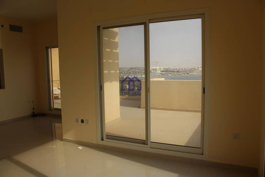 9 1 Bed Sea View |Big balcony|Beach+Gym+Pool access|