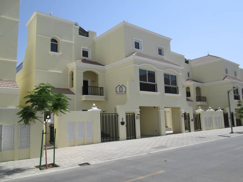 Вилла в Аль Хамра Вилладж，Байти Хоумс, 4 cпальни, 2400000 AED - 5114311
