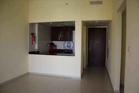 1 Bedroom Apartment for Rent in Al Hamra Village, Ras Al Khaimah - Spacious 1BR Unfurnished Community View  For Rent In Royal Breexe Building