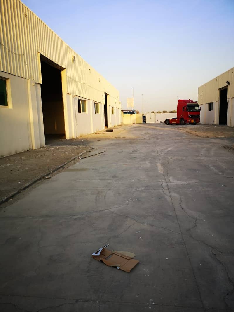 520 sqm Warehouse in Mussafah and Three office