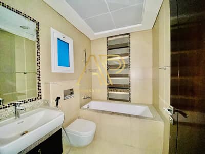 شقة 2 غرفة نوم للايجار في الكرامة، دبي - شقة في بناية وصل هب الكرامة 2 غرف 77399 درهم - 5045456