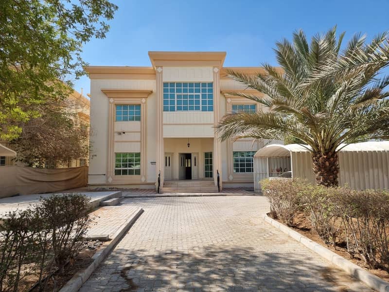 Вилла в Захир, 5 спален, 85000 AED - 5485809