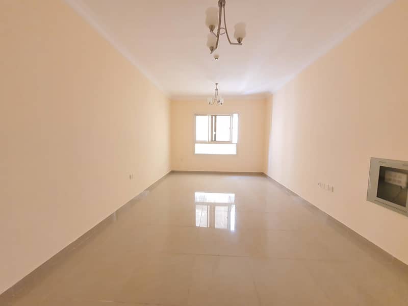 شقة في المدينة الجامعية بالشارقة 2 غرف 35000 درهم - 5277978