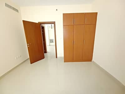 2 Bedroom Apartment for Rent in Muwailih Commercial, Sharjah - 75 Days Free - Huge 2BR with 2 balconies, parking, wardrobe in 35k - New Muwaileh.
