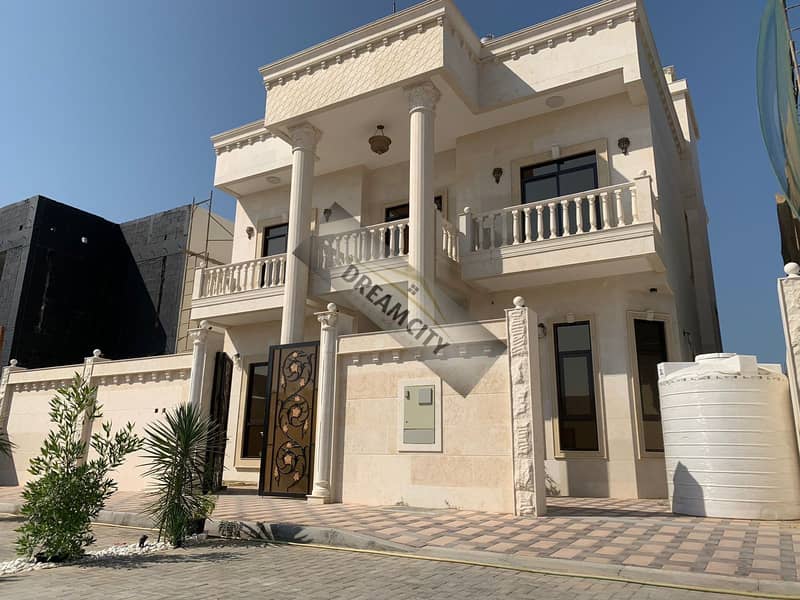 Own a villa on a street directly below, personal finishing with the best and finest designs, a stone front, very large areas