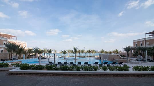 3 Bedroom Apartment for Rent in Palm Jumeirah, Dubai - FREE Beach access! Premium 3BR at Palm