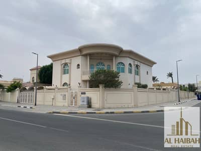 6 Bedroom Villa for Sale in Turrfa, Sharjah - For sale a two-storey villa, Al-Tarfa area, the corner of two continental streets