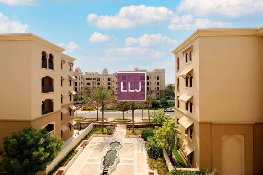 Beautiful Court Yard View | Spacious 2 Bed with Maids