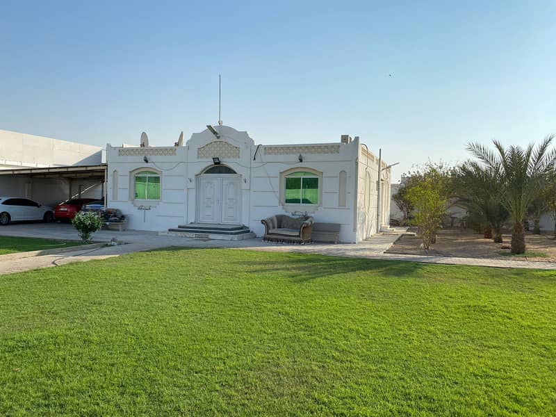 For sale villa in Sharjah / Al Qarayen 5 the second piece of the garden