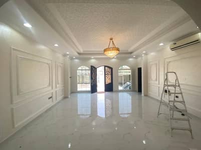 4 Bedroom Villa for Sale in Al Gharayen, Sharjah - For sale villa in Sharjah, Al Qarayen area 2
