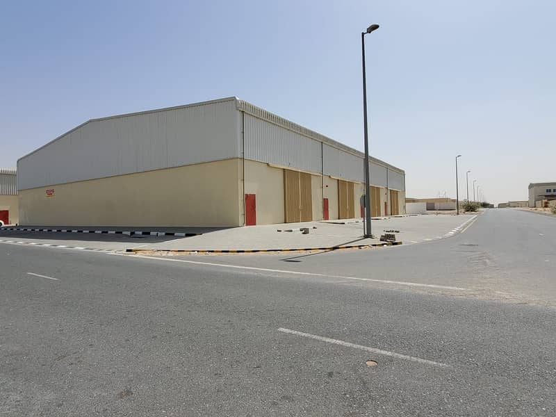 For rent in Al Sajaa / Al Hanoo area Block 2. [ new warehouses]