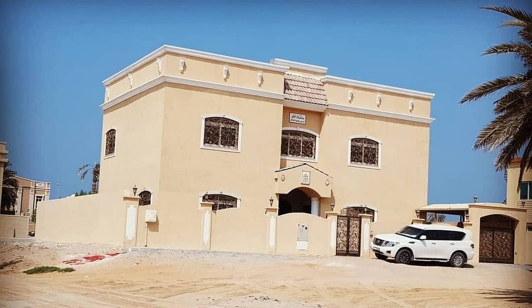 Villa for sale in Sharjah / Al Fisht area . Super deluxe finishes