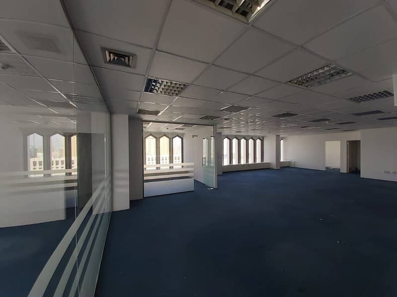 Nicely Fully fitted office 201 Sqft near to \'\'\'baniyas\'\'\' Metro station for AED 23,000