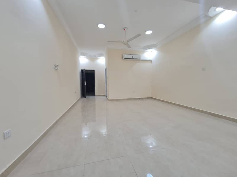 For rent ground floor villa in Al Jarf area close to Ajman University and close to all public services