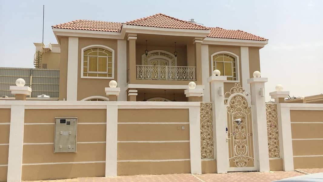 wonderful villa for sale in Al raqaib Ajman  excellent location with electricity and A C 6 rooms + 3 bedrooms suit