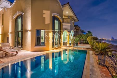 4 Bedroom Villa for Rent in Palm Jumeirah, Dubai - Luxurious Villa | Huge Layout | Private Beach
