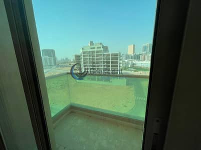 فلیٹ 2 غرفة نوم للايجار في مجمع دبي ريزيدنس، دبي - شقة في سندس سيج مجمع دبي ريزيدنس 2 غرف 37999 درهم - 5513077