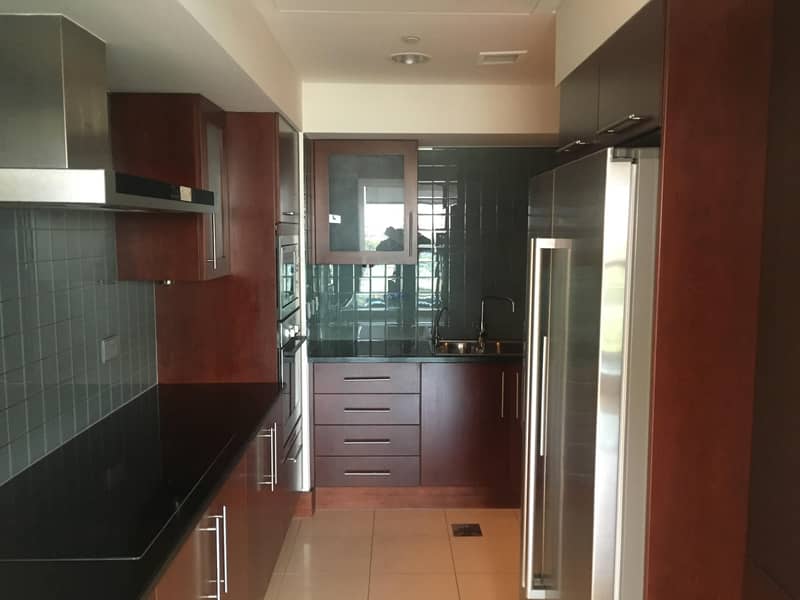Best Deal Luxuary 2Br Duplex Apartment with MAID and Balconey