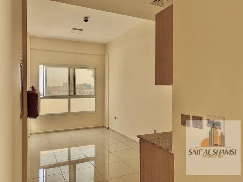 No Commission | Brand-new Building | 5 Mins. Walk to Metro