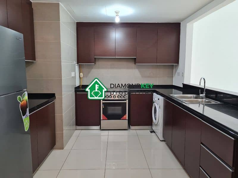 6 Kitchen Appliances! Biggest 1 Bed with Balcony in Marina Square