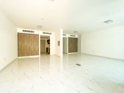 Office for Rent in Umm Al Sheif, Dubai - NO COMMISSION! Luxury Offices on Sheikh Zayed Road Direct from the Landlord