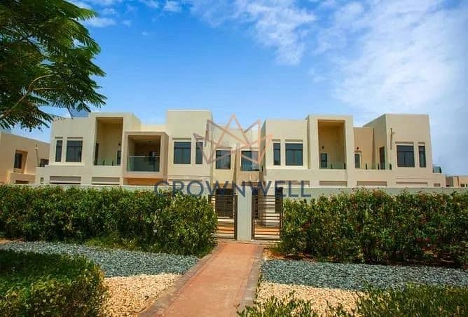 2 Single Row|Lavish  Villa|Excellent Pool |Park View