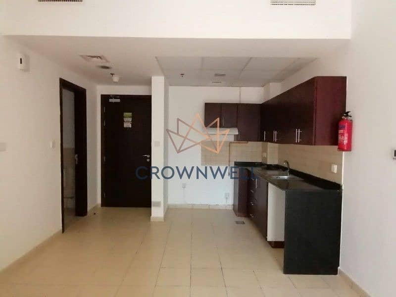 2 4 Cheques |2 Balconies|Best Price |Spacious Layout