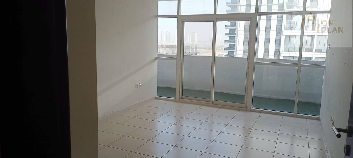 9 APARTMENT FOR RENT IN ROYAL RESIDENCE 1