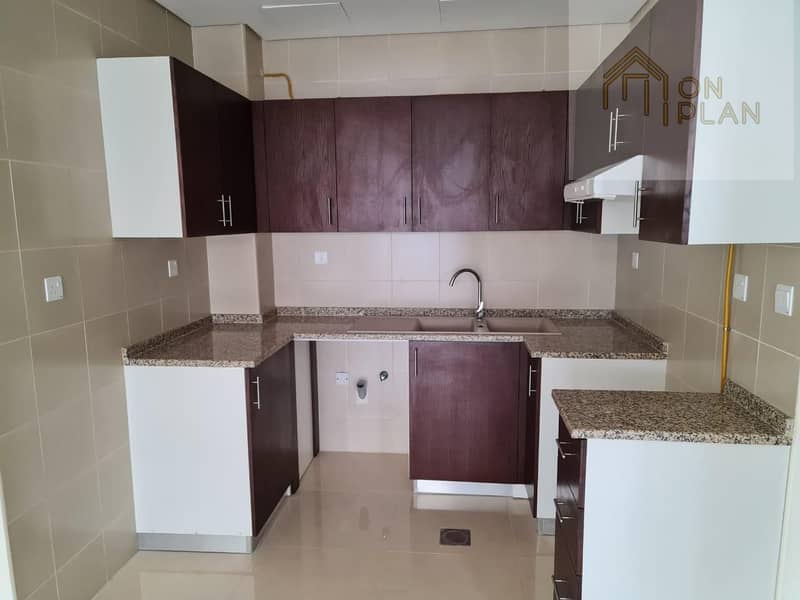 2 LIVING LEGENDS Brand New 1 BR with Spacious Balcony for rent