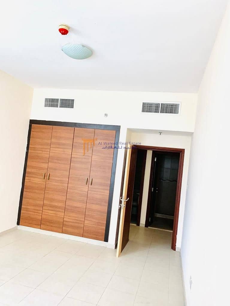 6 2 BEDROOM AVAILABLE  IN NAHDA / NO COMMISSION ONE MONTH FREE