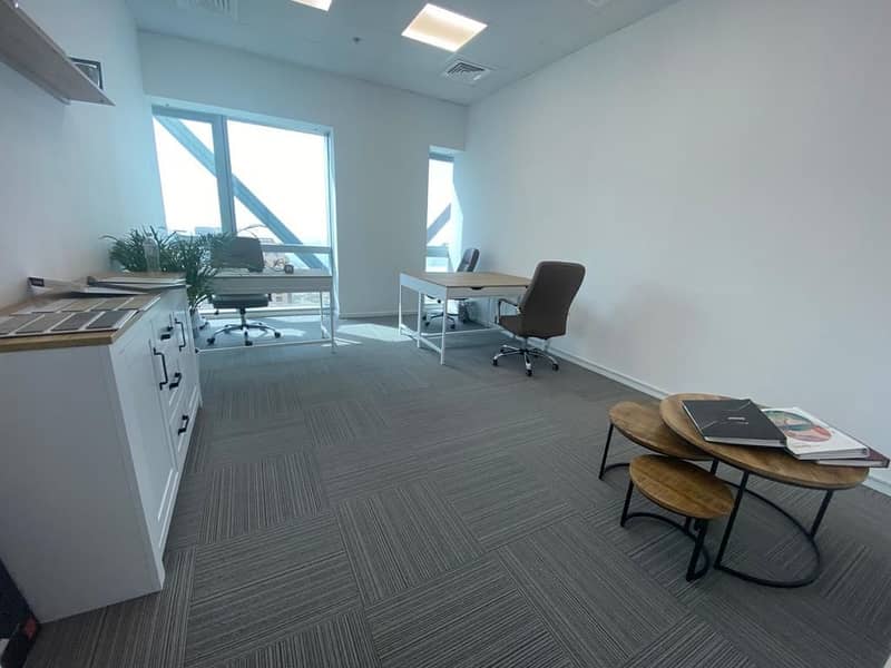 FURNISHED OFFICE WITH EJARI, NO COMMISSION! SZR VIEW!!