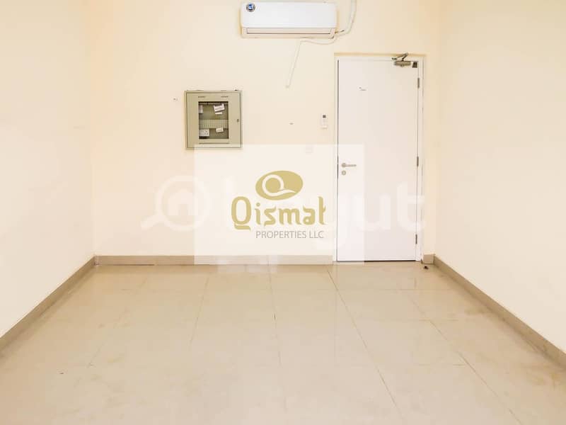 1 ROOMS VACANT @ MUSSAFAH m11