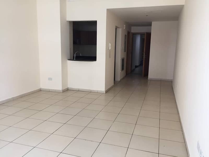 One Bedroom Available For Rent One Bedroom Available For Rent