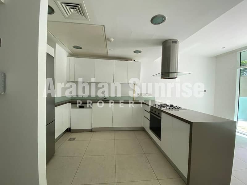 5 VACANT Apt with Spacious terrace + Full Facilities