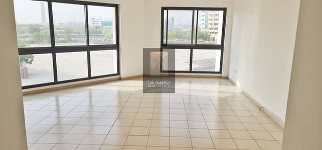 3 Bedroom Flat for Rent in Bur Dubai, Dubai - 1 MONTH FREE BIG SIZE APARTMENT | WELL MAINTAINED