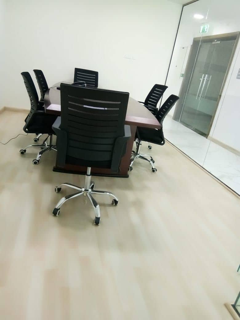 7 Awesome Comfortable Meeting Room