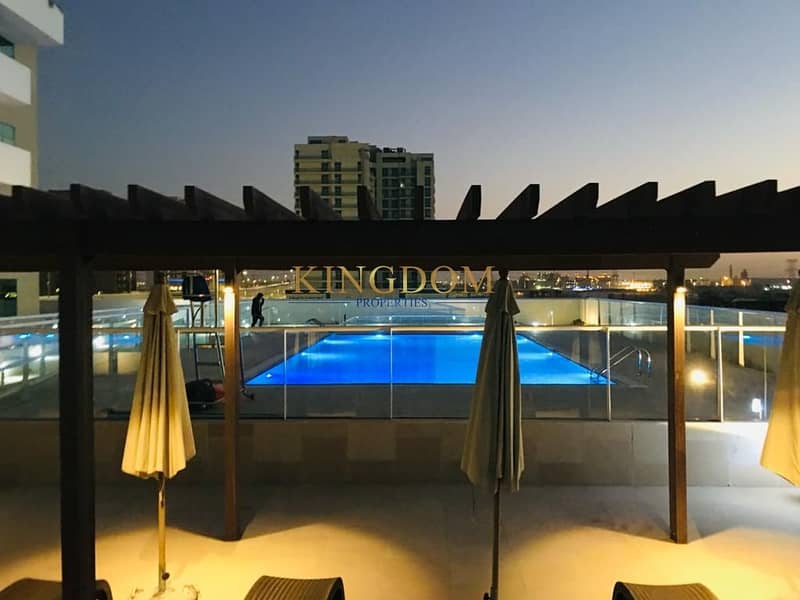 Huge Terrace| pool view|Bills included| farishta Al Furjan