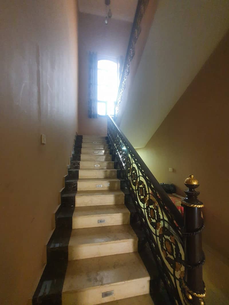 Raqaib villa with water and electricity for sale