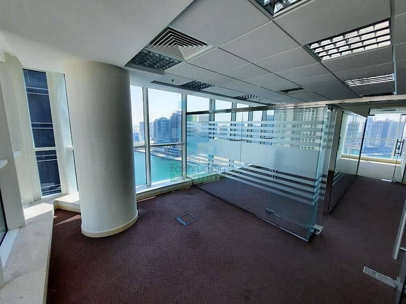 3 Fitted and stunning lake view office