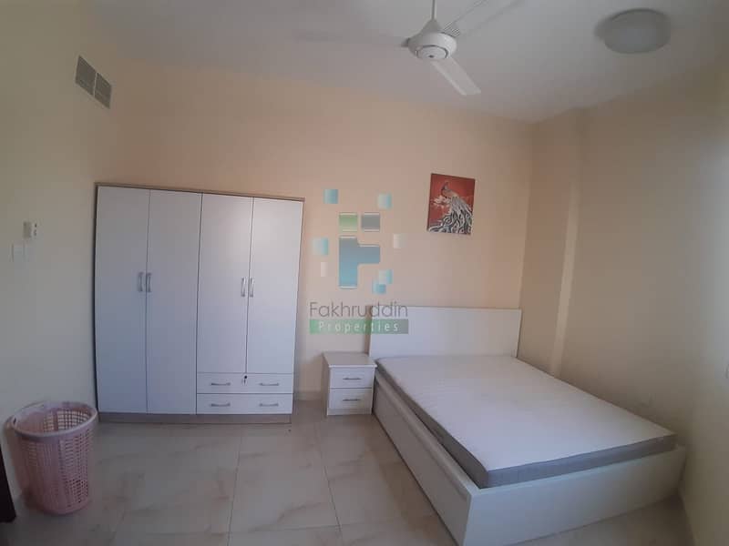 FULLY FURNISHED 1 BHK  WITH BALCONY FOR RENT ON MONTHLY BASIS!