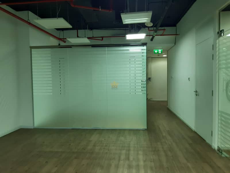 17 Fully Fitted Office in Grosvenor business Tower