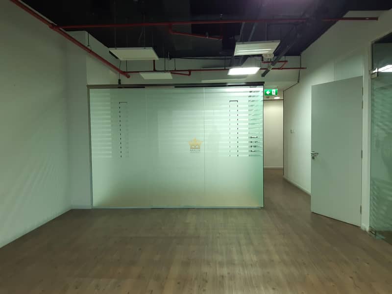 18 Fully Fitted Office in Grosvenor business Tower