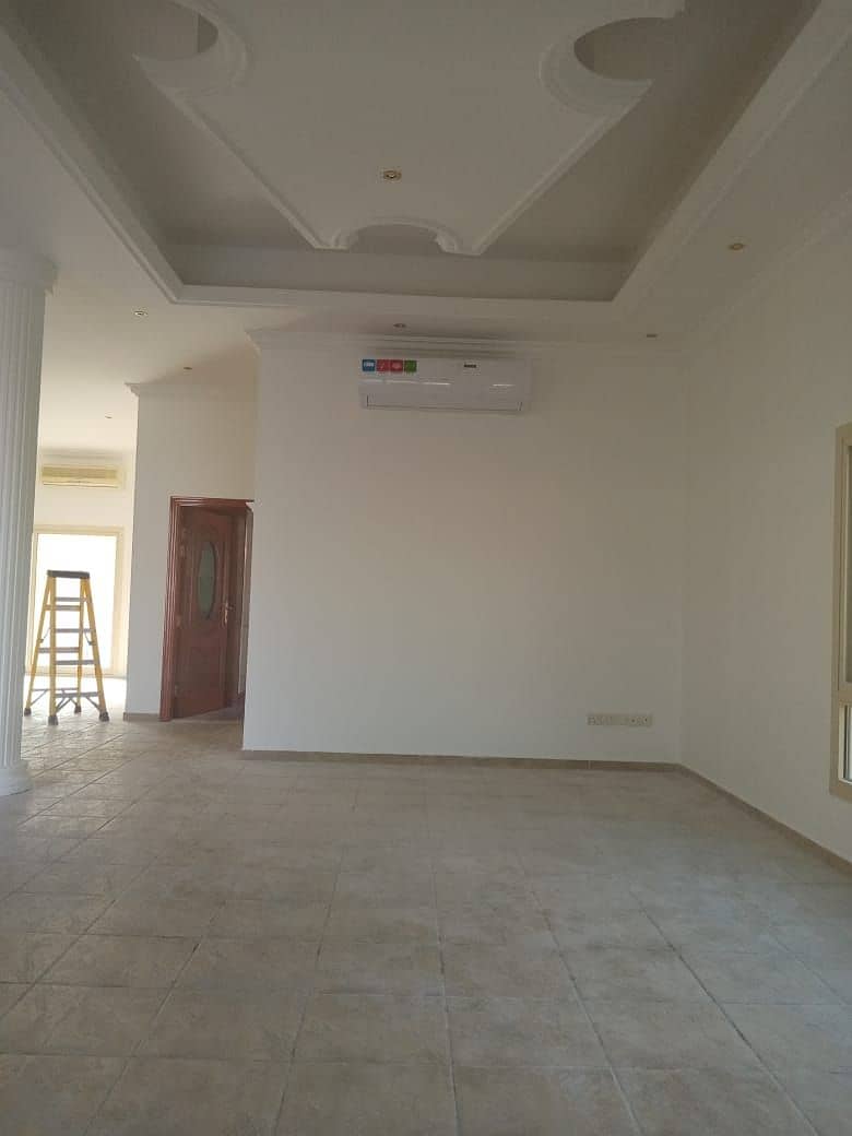 Luxury villa for rent in Al warqaa 3 bed master