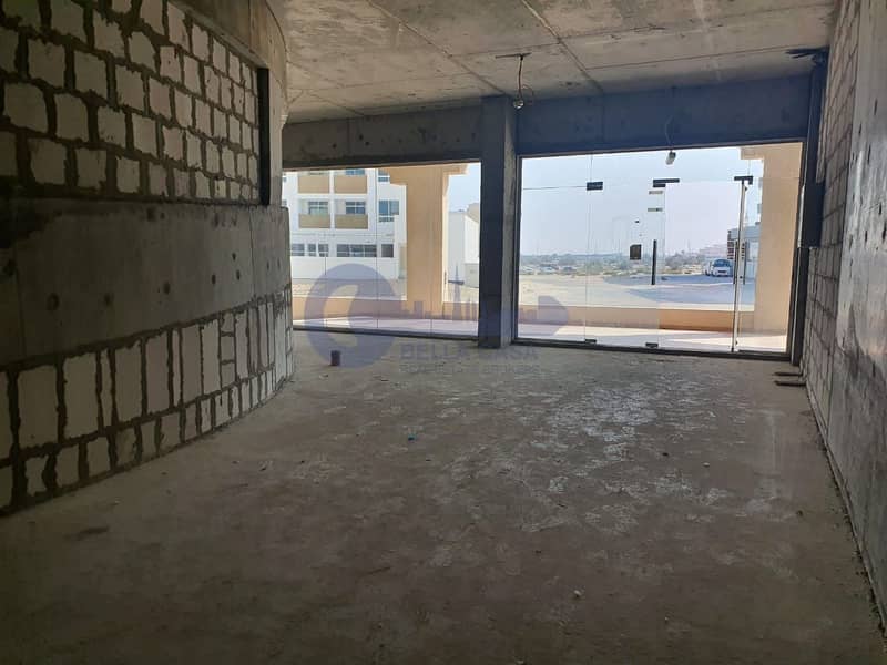 位于马岩街区，麦迪逊公寓 的商铺 450000 AED - 5493268